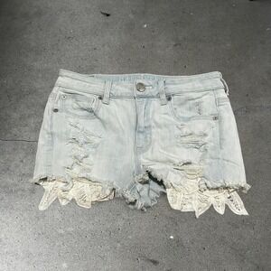 Women's American Eagle low rise light wash distressed denim micro shorts Size 4